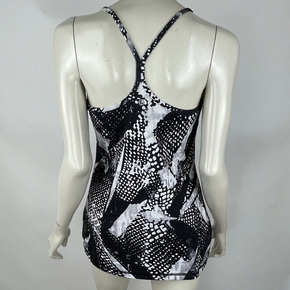 lululemon athletica Tops - Lululemon Power Y Tank Top Women 10 Stretch Luon Built in Bra Gym Yoga Gym Run